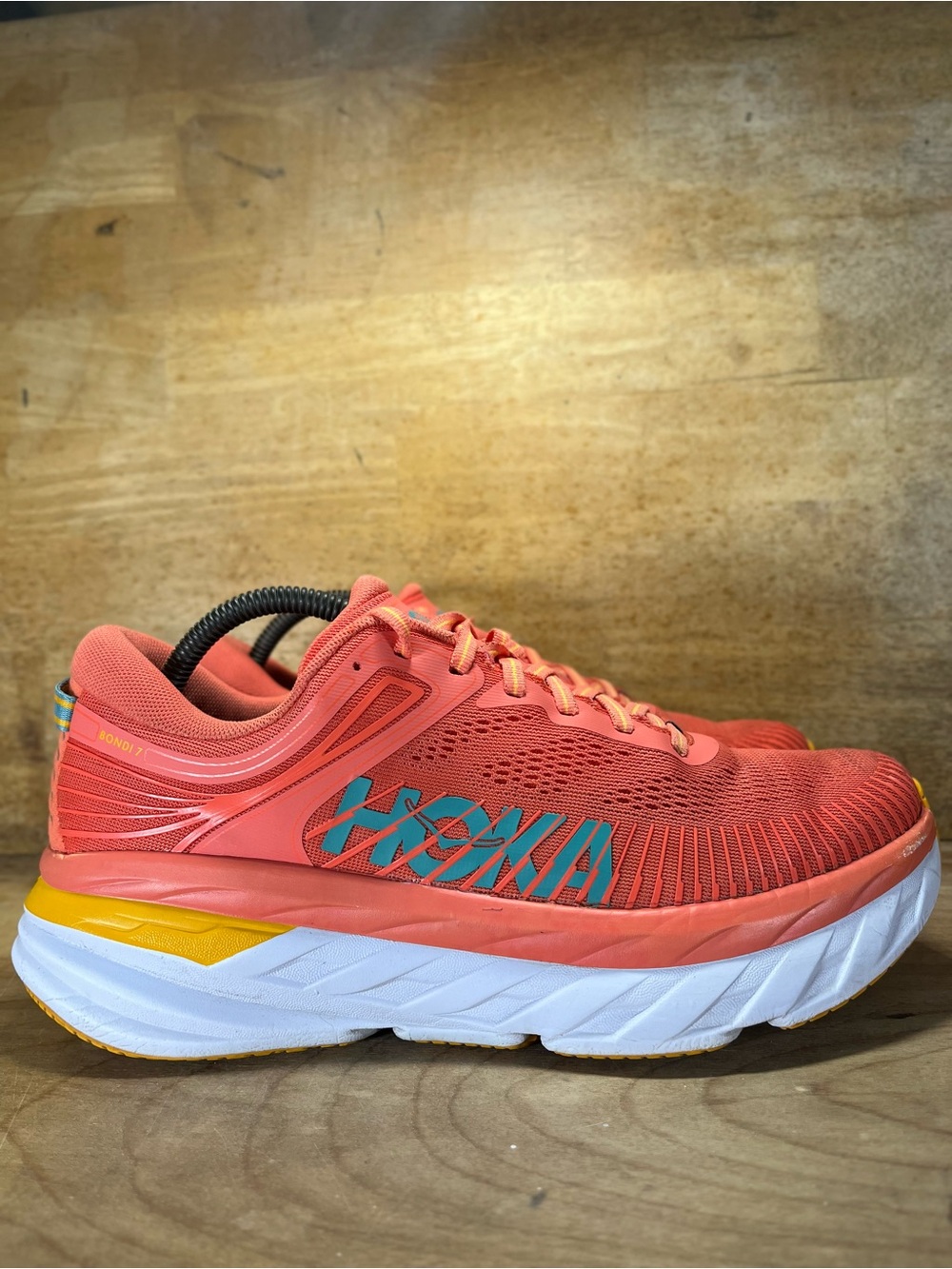 Hoka One One Bondi 7 CUSHIONED Womens Size 10 Running Shoes Sneakers Coral